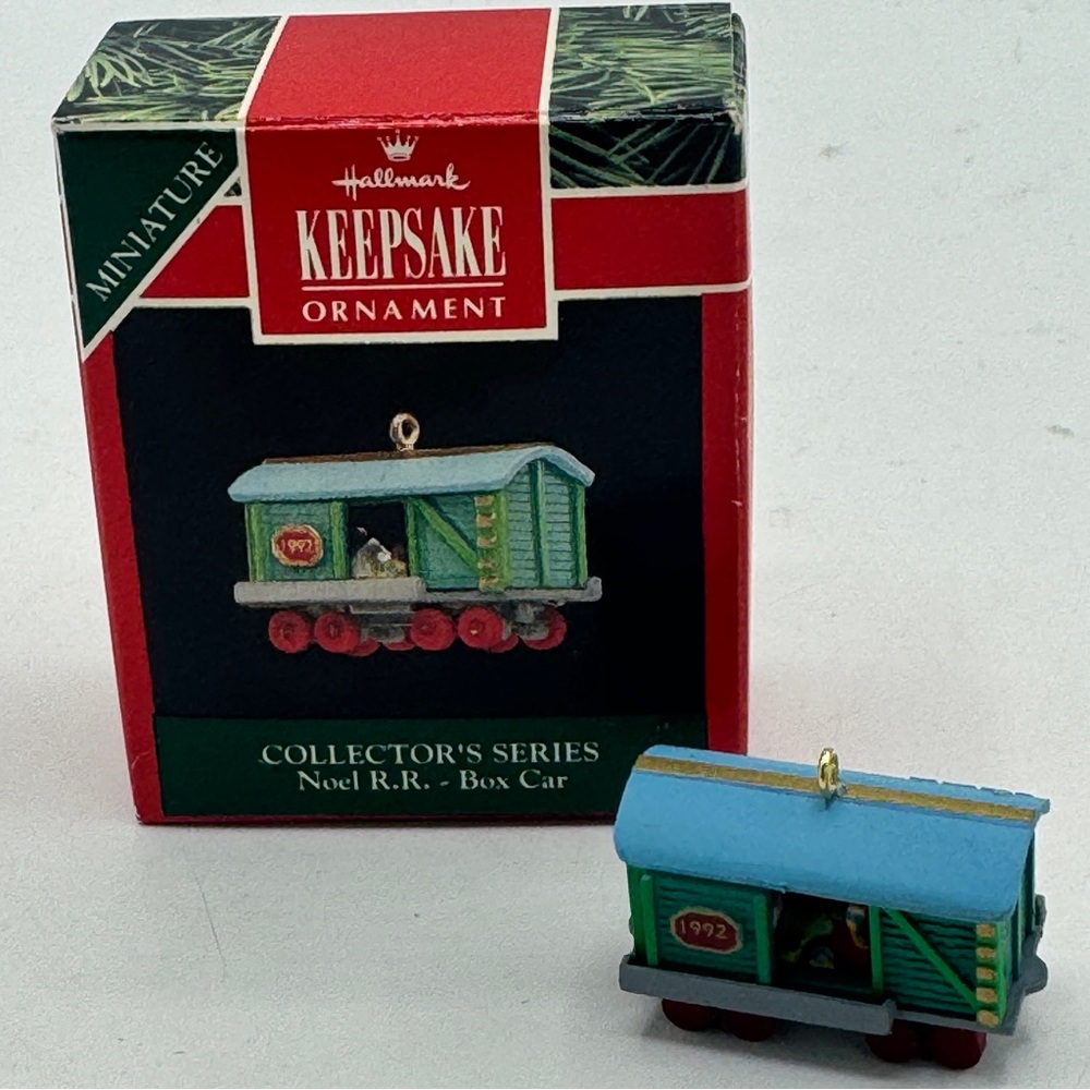 Hallmark 1992 Miniature NOEL R.R. Series Box Car Ornament